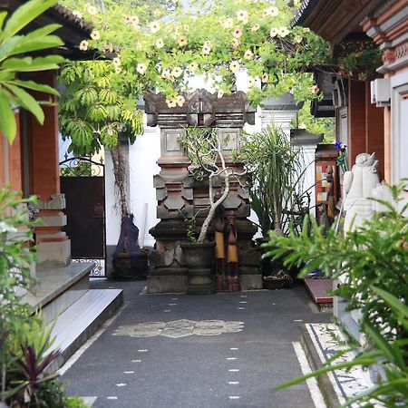 Tagel Karsa House Hotel Ubud  Bagian luar foto