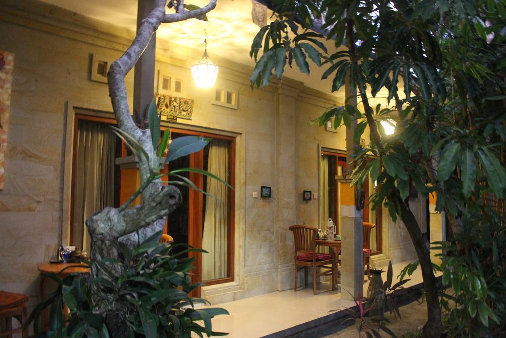 Tagel Karsa House Hotel Ubud  Bagian luar foto