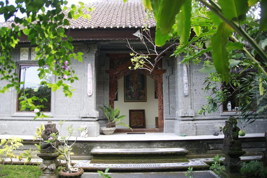 Tagel Karsa House Hotel Ubud  Bagian luar foto