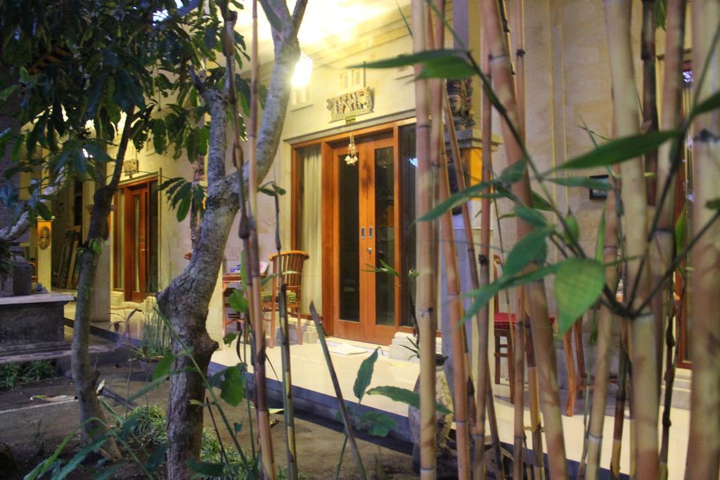 Tagel Karsa House Hotel Ubud  Ruang foto
